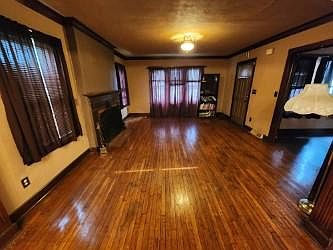 4th image of 123 W Florida Ave