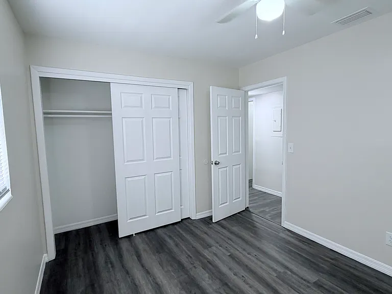 7912 W Paris St — Photo 22