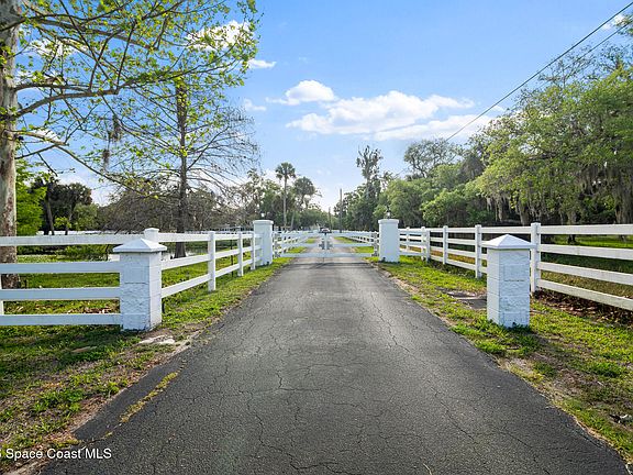 4th image of 2885 Turtle Mound Rd
