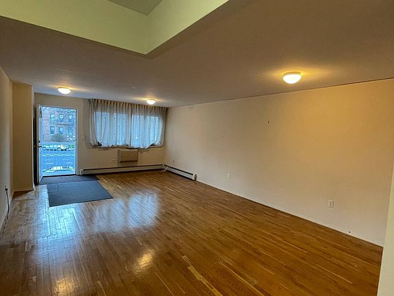 4th image of 2315 Gerritsen Ave #2A