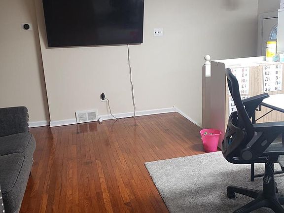 4th image of 11872 Basile Rd