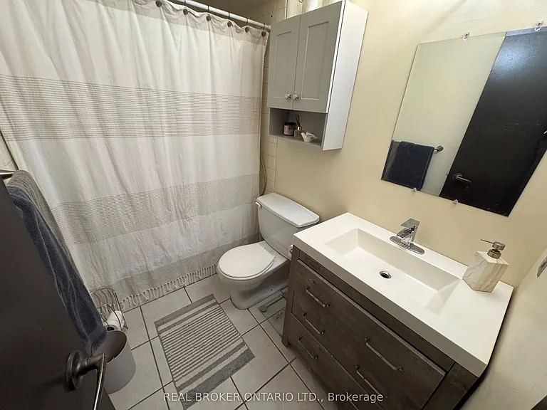 845 Kyle Ct #305 — Photo 21