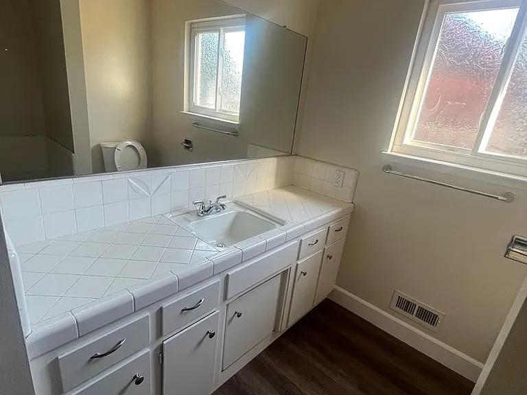 1449 Pulaski Way — Photo 12