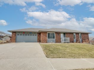 1115 E 7th St, Pella, IA 50219