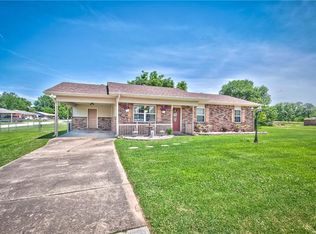 200 N Division St, Lavaca, AR 72941