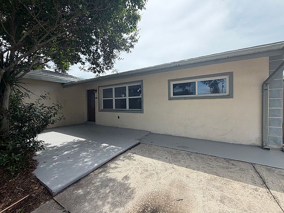 2nd image of 8418 75th Pl