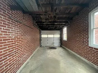 1338 W Liberty St — Photo 14