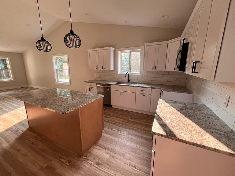 1092 Birmley Estates Dr — Photo 3
