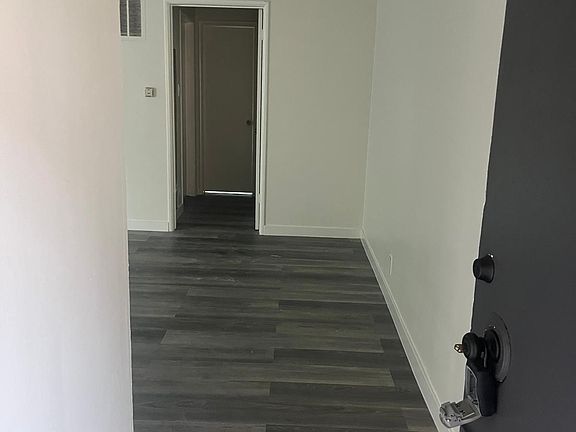 4th image of 118 E Palmer Ave #1