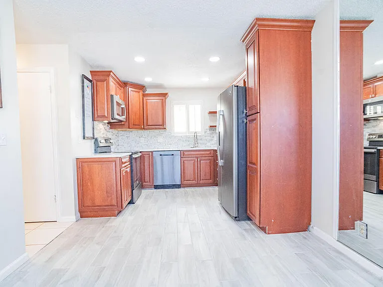 950 S Kanner Hwy #Townhouse 124 — Photo 9