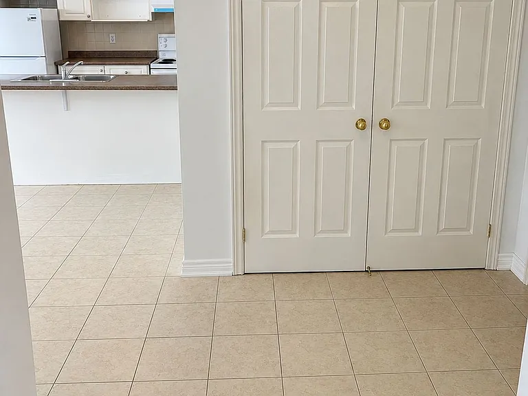 1898 Danforth Ave #302 — Photo 4