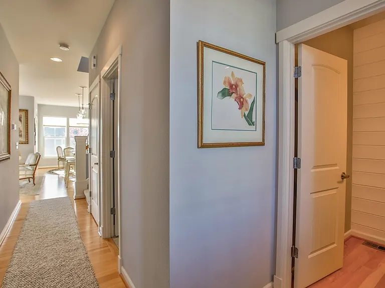 1404 Portside Ct — Photo 13