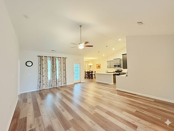 living unfurnished_10292025