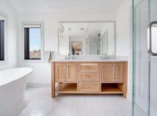 66-2 Ely Ferry Rd, Old Lyme, CT 06371