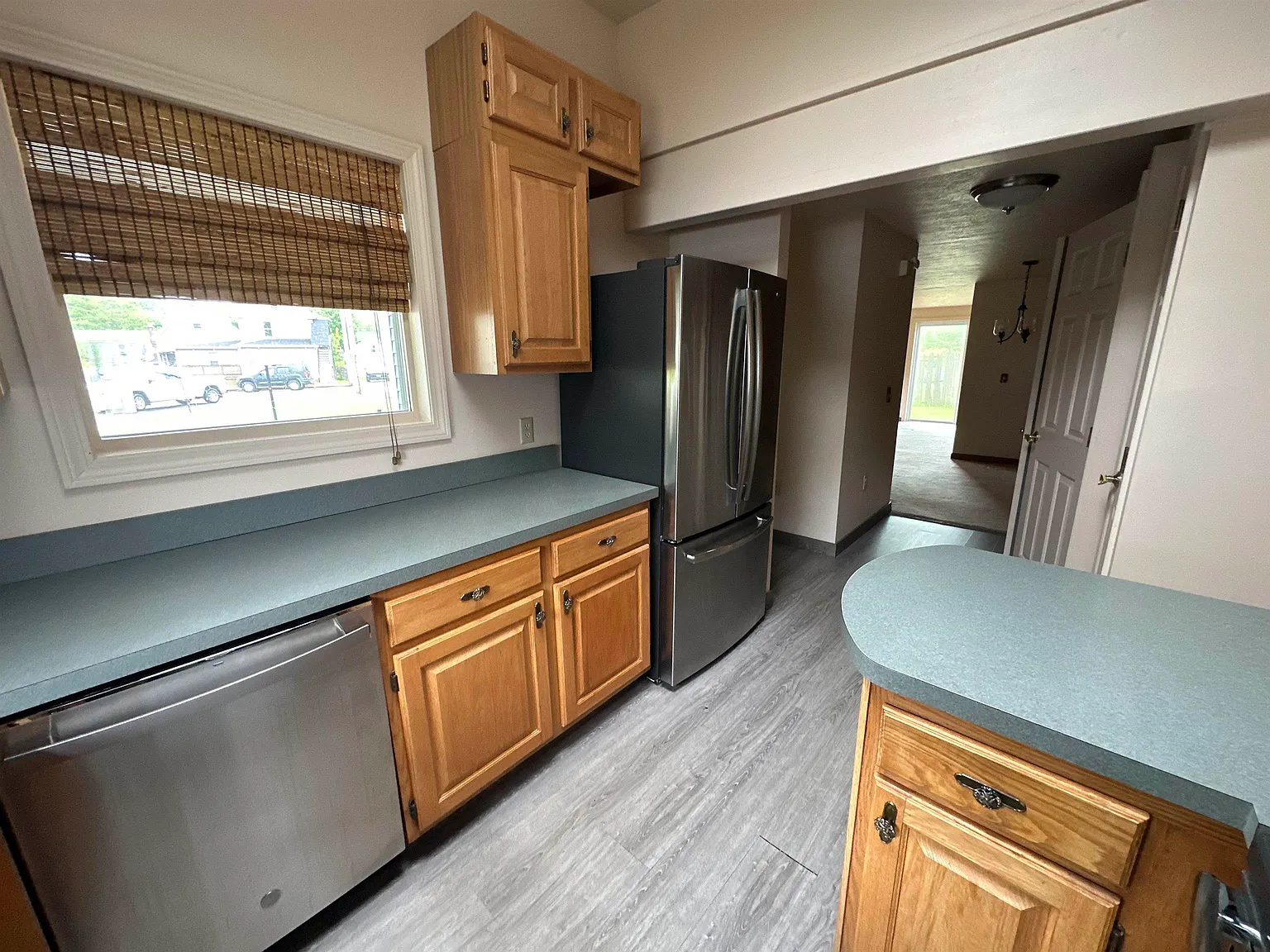 2 bed, 1.5 bath, 1252 sqft, $2,200 — Photo 4