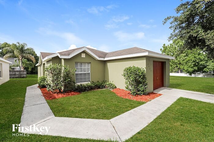 1st image of 7423 Groveoak Dr