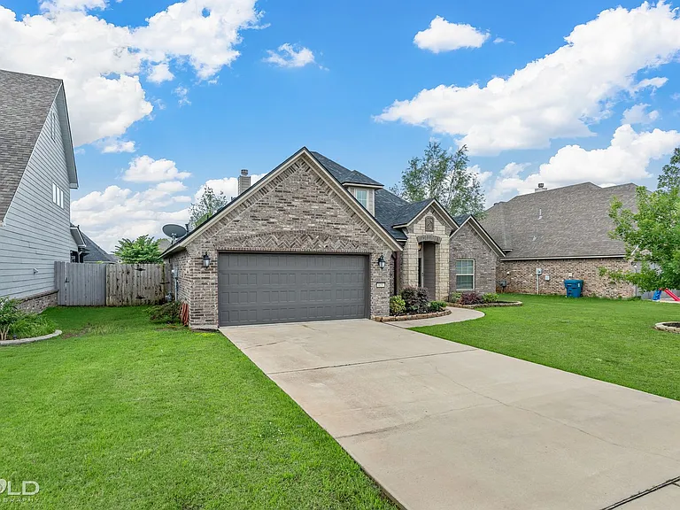 619 Labarre Ln — Photo 30