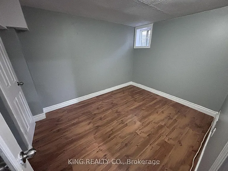 84 Carter Dr #LOWER — Photo 10