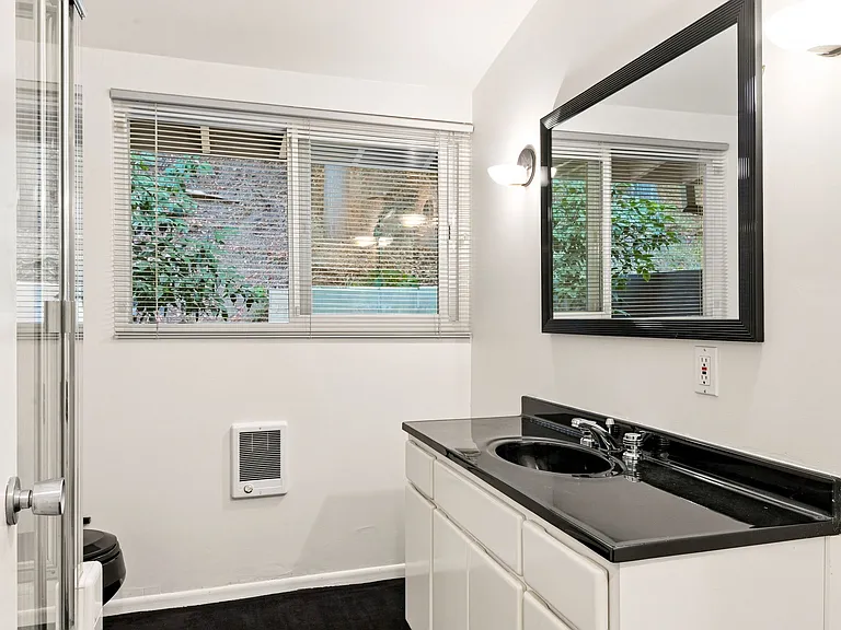 3231 Oakley Dr — Photo 16