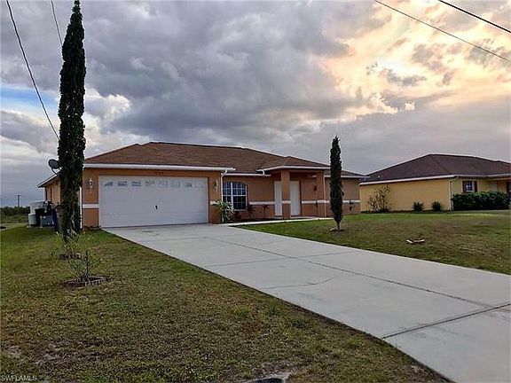 3rd image of 5023 Belrose St