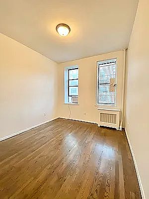 3rd image of 1229 1st Ave APT 10