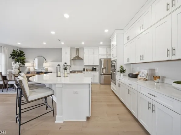 5 Pimlico Pl BLDG 16 #5, Oakland Boro, NJ 07436