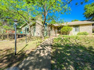 222 Galbraith Ave N, Kerrville, TX 78028