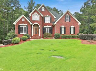 114 Woodcliff Ct, Newnan, GA 30265