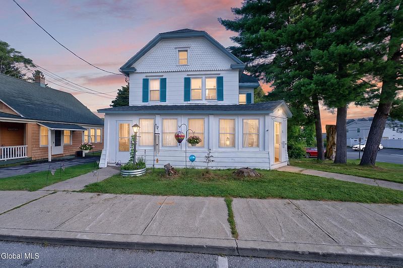 2nd image of 56 Amherst Street