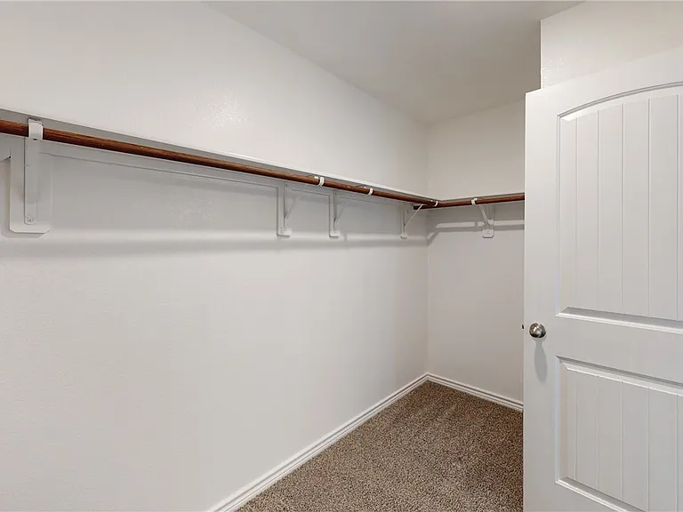 2043 Chief St — Photo 17