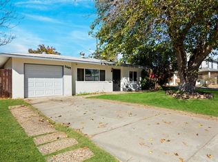 2407 Northbend St, Riverside, CA 92501