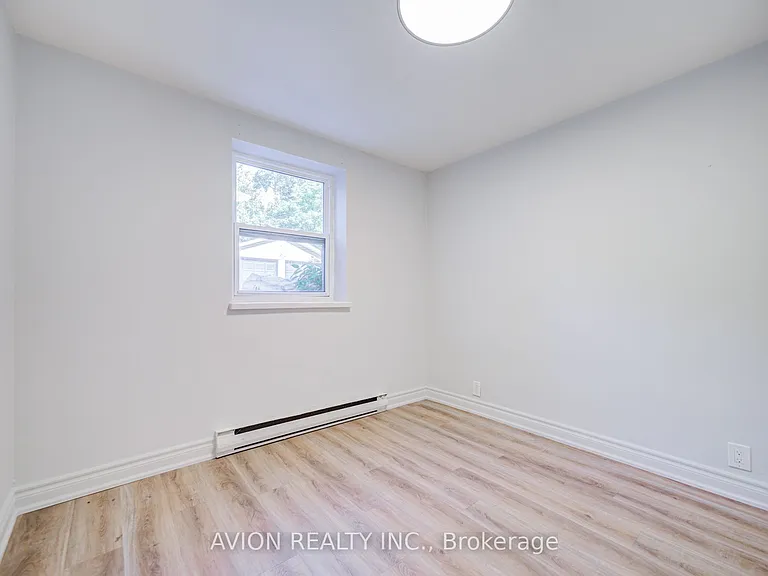 882 Broadview Ave #2 — Photo 7