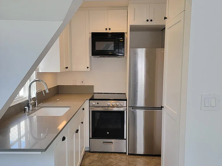 923 16th St #923 — Photo 2