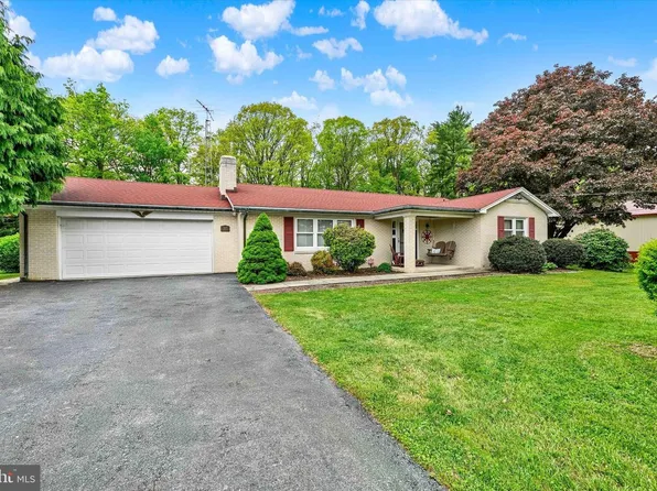 1609 Fairmount Rd, Hampstead, MD 21074