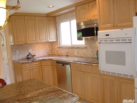 5th image of 11 Allegheny Dr S