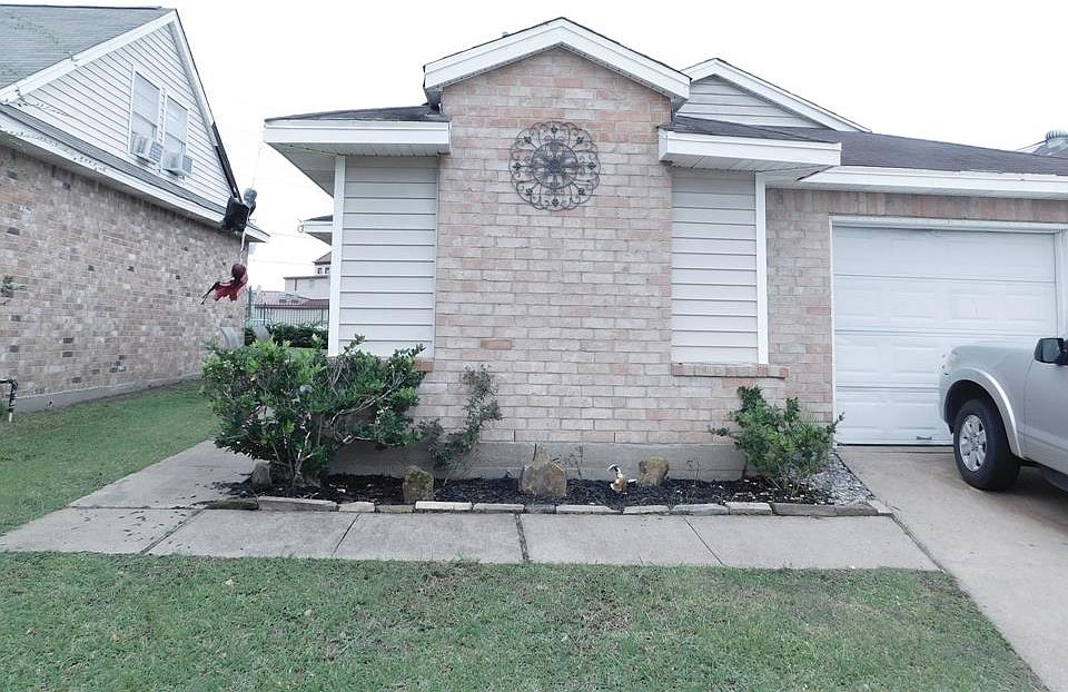 1st image of 7737 Ellis Dr