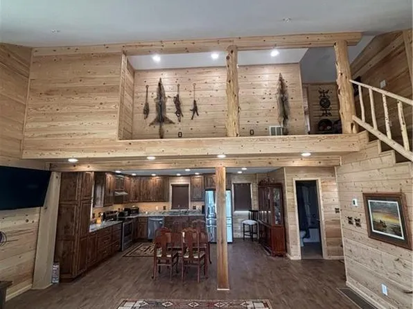 6120 NW County Road 1002 Rd, Butler, MO 64730