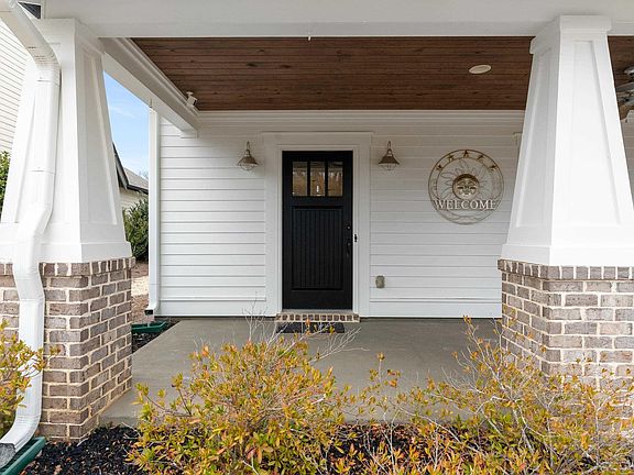 5th image of 3408 Sawyer Dr