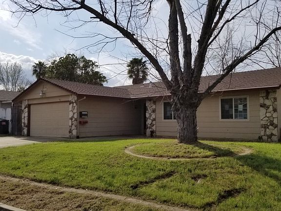 2nd image of 7029 Woodmore Oaks Dr