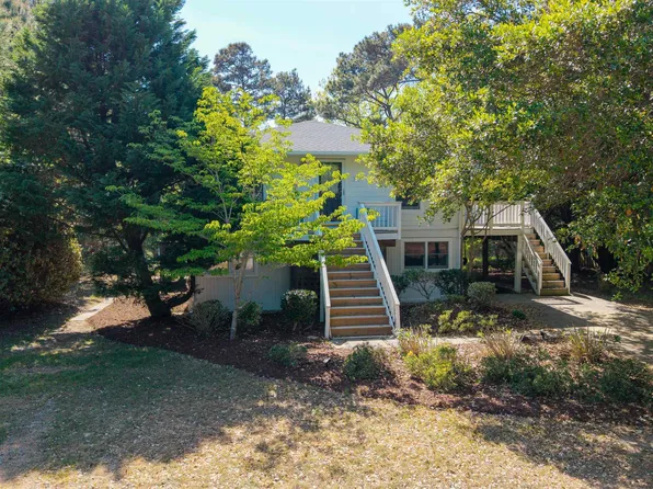 310 W Villa Dunes Dr #8, Nags Head, NC 27959