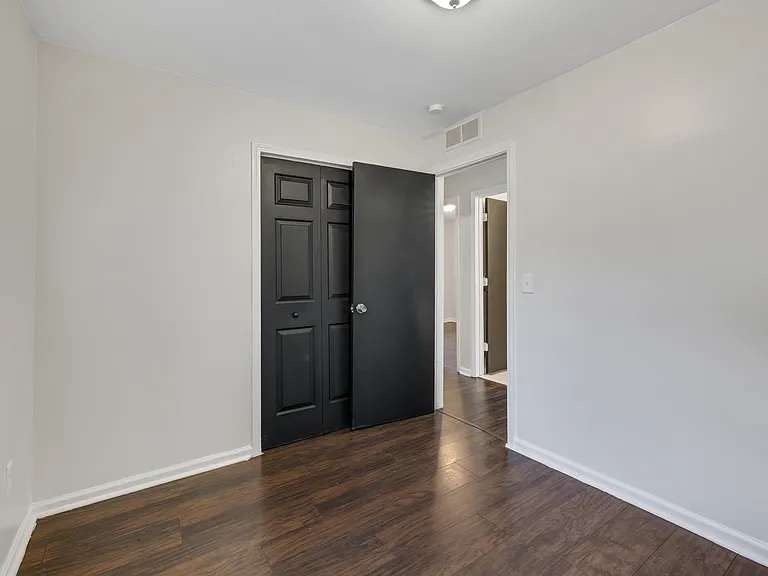 14360 Chapel St — Photo 8