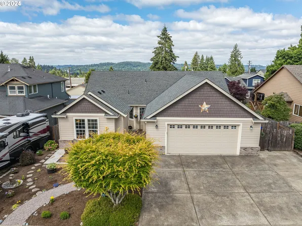 16401 Wayne Dr, Oregon City, OR 97045