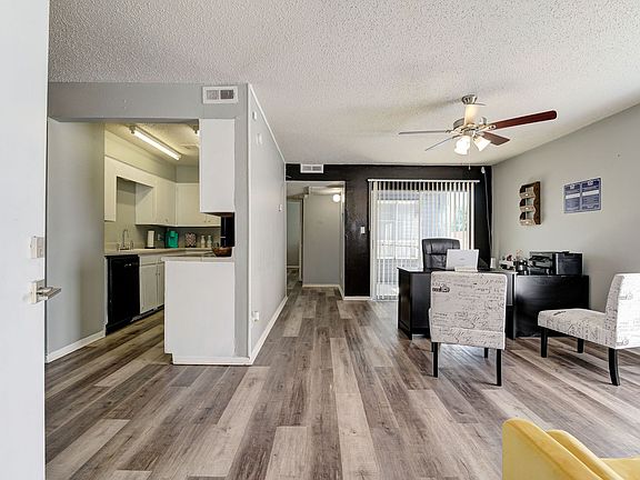 2nd image of 1024 NW 105th St #655