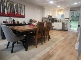 1740 Paramount St, Novi, MI 48377