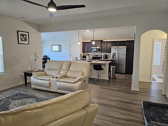 4th image of 3099 Easton Drive