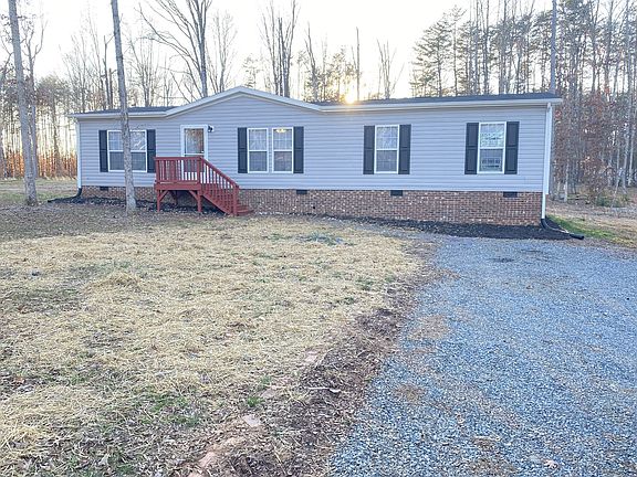 2nd image of 170 Plantation Rd