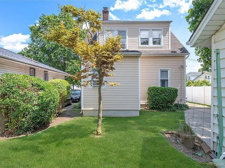 56 State St — Photo 15