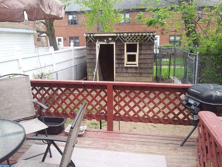 2nd image of 725 Pennington Ave