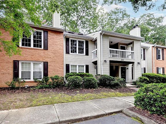2nd image of 283 Patriot Ln Unit B