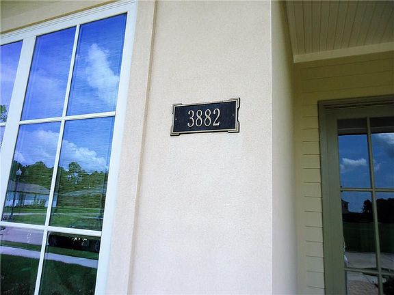 4th image of 3858 Jasmine Blvd